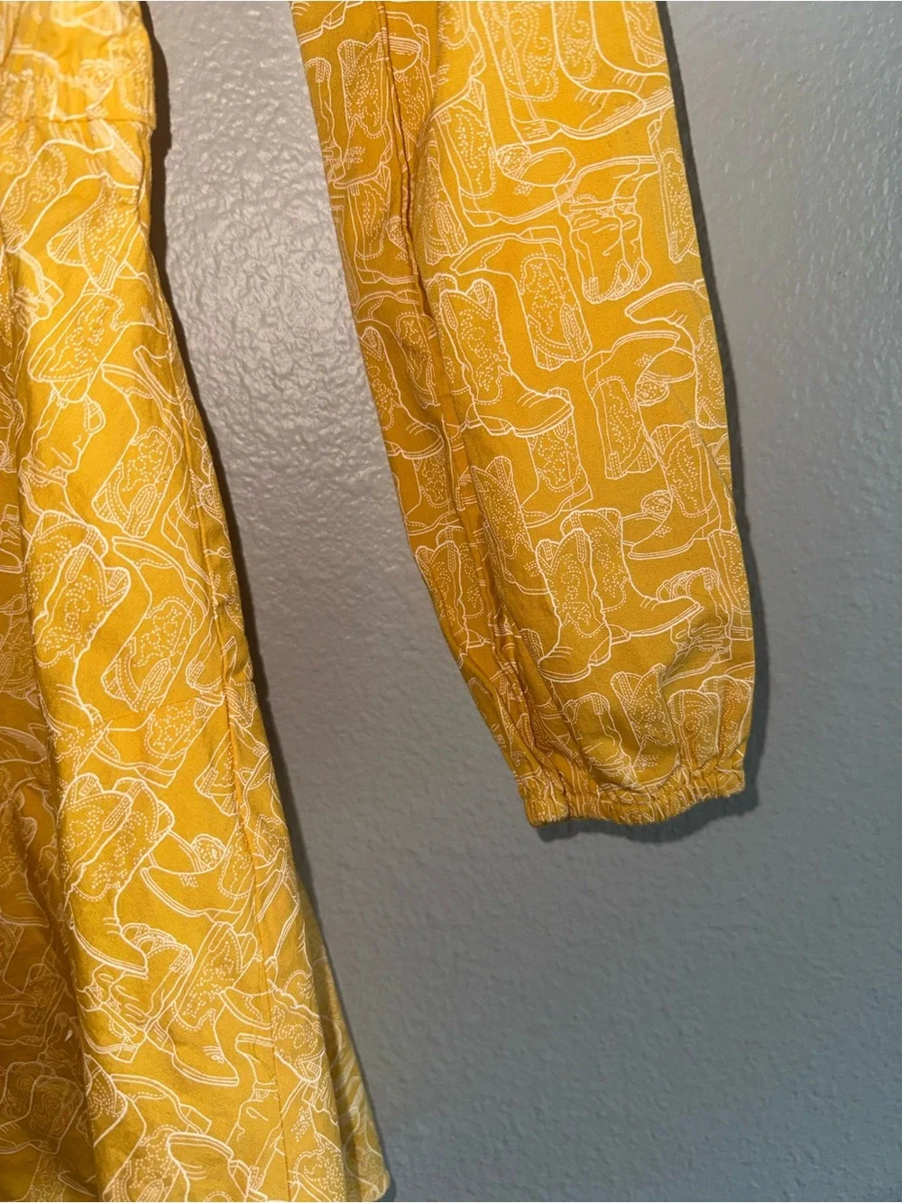 Wrangler Girls' Balloon Sleeve Boots yellow Dress size large